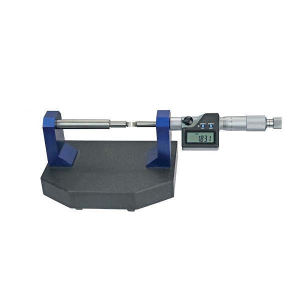 Universal measuring table with digital micrometer